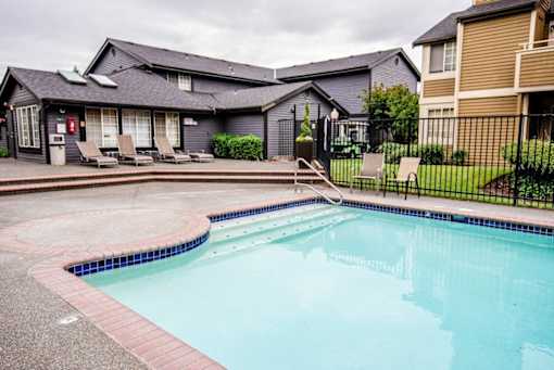 The Lucent Apartments in Tacoma, Washington Pool