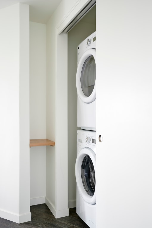 Multnomah Station Apartments washer dryer