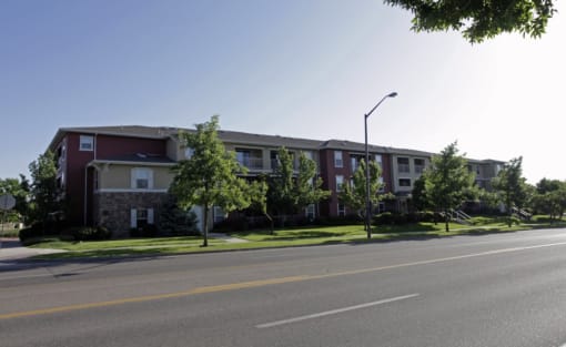 Woodbridge Apartments Exterior