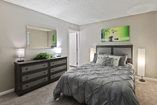 Large master bedroom with in suite bathroom at Heritage Hill Estates Apartments, Cincinnati, Ohio 45227