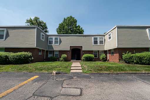 Exterior View at Lexington Square, Kentucky, 40502