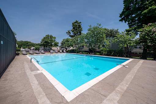 Pool View at Lexington Square, Kentucky