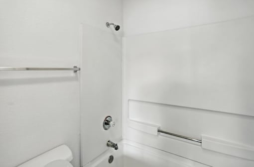 Oval Bathtub at Oakstone Apartments, Clearfield, Utah