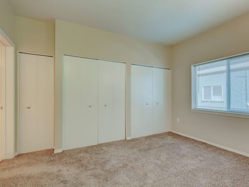 Beige Carpet In Bedroom at C.W. Moore Apartments, Boise, Idaho