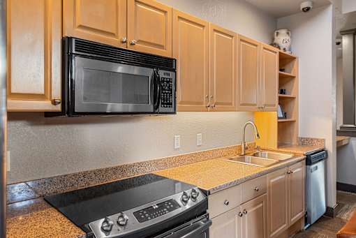 Electric Appliances at Copper Run at Reserve, Missoula, 59808