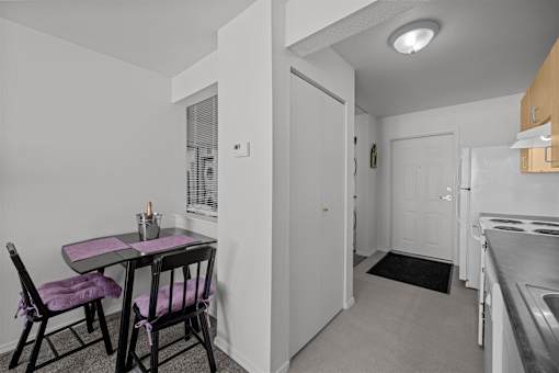 kitchen with dining table at Great Northern, Missoula, MT