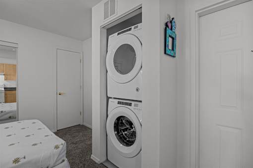 washing machine and dryer at Great Northern, Missoula