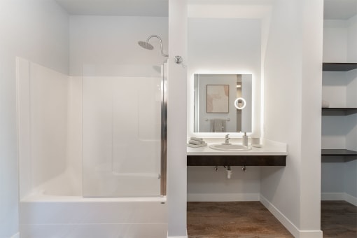 Bath tubat The Expo Apartments, Billings, MT