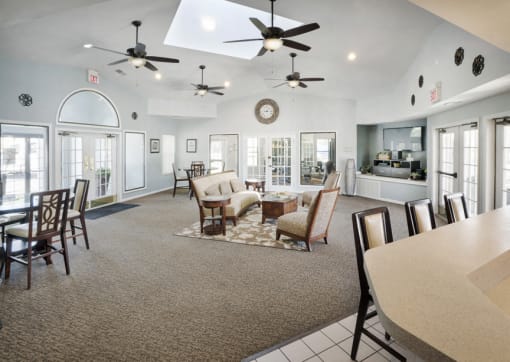 Community room at Boulder Pointe Apartments in Middletown, NY 10940