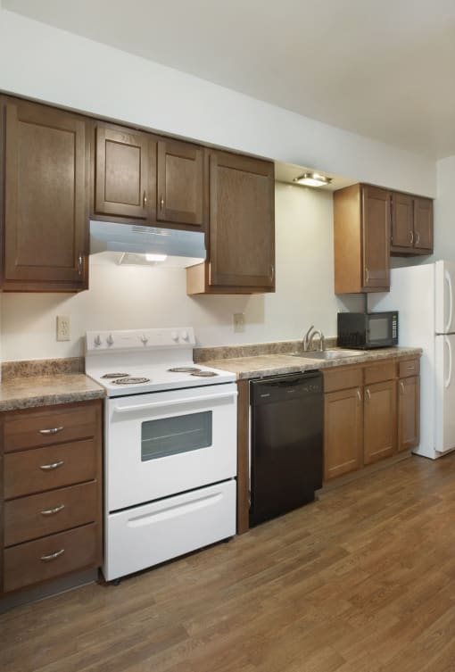 Bright Kitchen at Cedar Park Apartments, New York, 12180