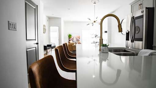 a kitchen or kitchenette at hello lisbon terreiro do paco collection apartments