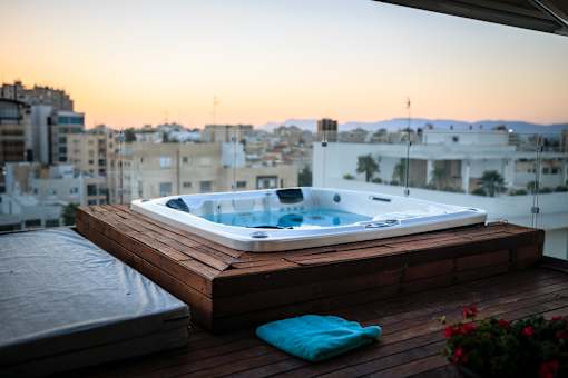 jacuzzi
