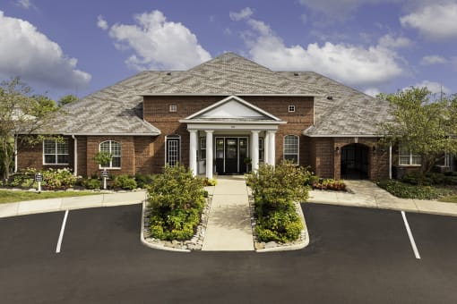 Leasing office main entrance - The Gardens at Polaris