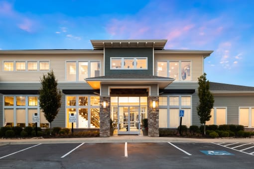 The Haven at Shoal Creek - Clubhouse entrance