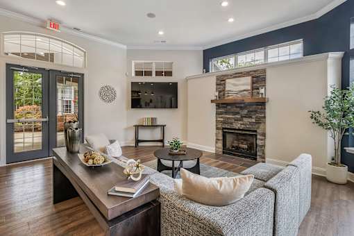 Clubhouse lounge area - Lantern Woods Apartments