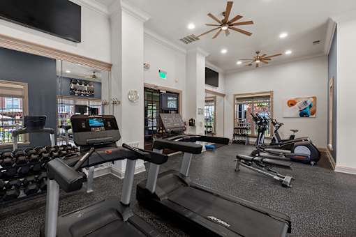 State-of-the-art fitness center - Belle Harbour Apartments