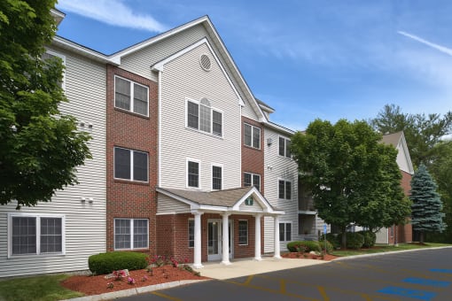 Building exterior - Hampshire Green Apartments
