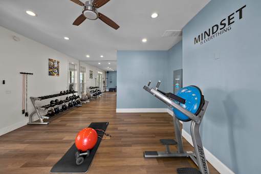 Core fitness equipment - Belle Harbour Apartments
