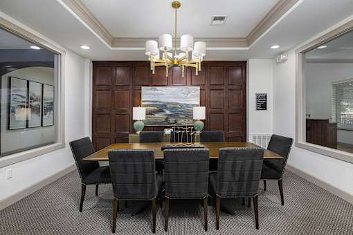 Resident shared conference room - Monterra Las Colinas Apartments