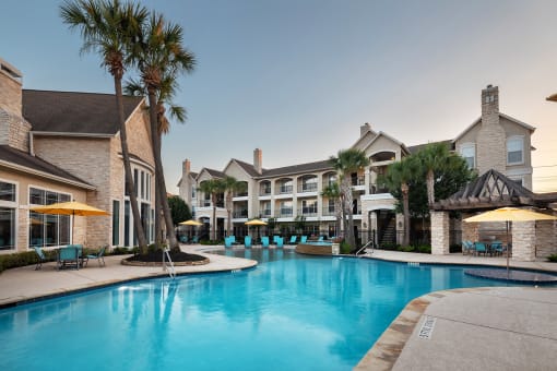 The Retreat at Cinco Ranch resort-style pool
