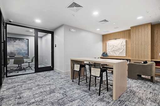 Co-working spaces - Stonehill at West Orange