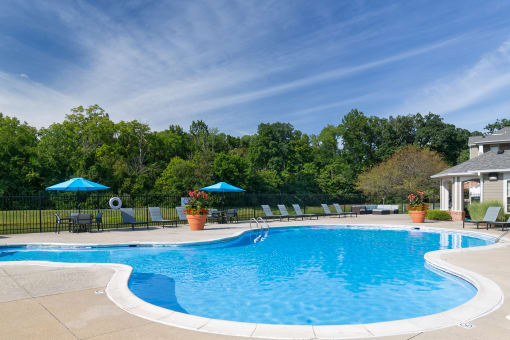 Lantern Woods Apartments - Saltwater swimming pool