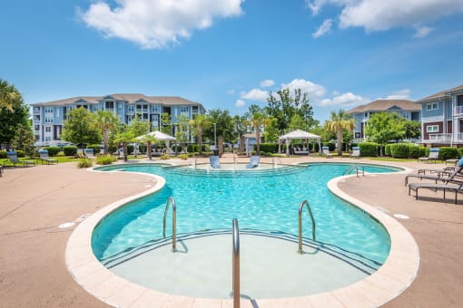 Windward Long Point Apartments - Saltwater pool with sundeck