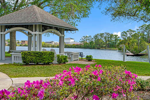 Lakeside gazebo - The Colony at Deerwood Apartments