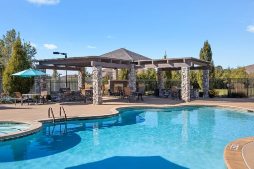 Corbin Greens Apartments pool