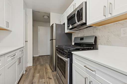 Newly renovated kitchens - Hill House at Chestnut HIll