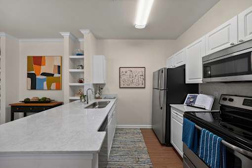 Stainless steel appliances - Belle Harbour Apartments