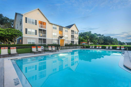 The Colony at Deerwood Apartments - Resort-style swimming pool