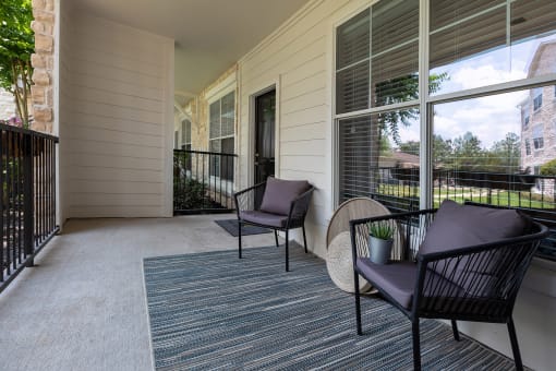 The Retreat at Cinco Ranch patio lounge set