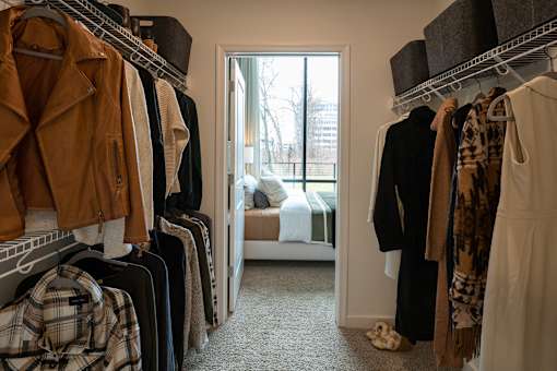 Oversized closets - Brentford at the Mile