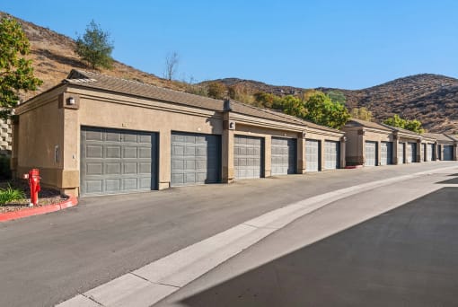 Antelope Ridge Apartments detached garages