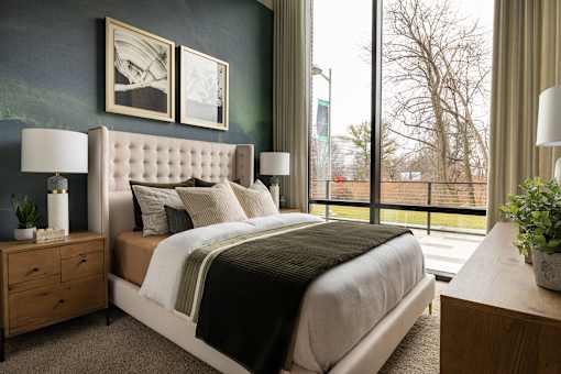 Spacious carpeted bedrooms - Brentford at the Mile