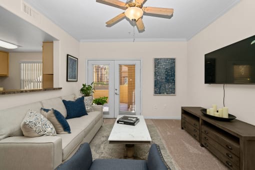 Antelope Ridge Apartments spacious living room