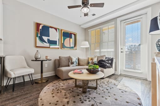 Element 29 Apartments - Spacious sun-lit apartments