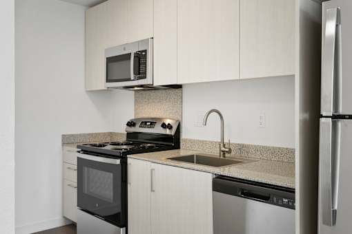 Modern Kitchen at The Hamptons Apartments, Mesa, 85204