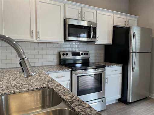 Stainless Steel Appliances Townhomes