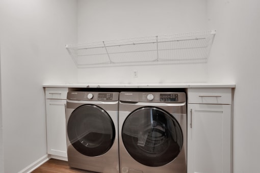 Washer and Dryer at 44 Washington, Missouri, 64111