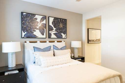 Bedroom with large bed at The Crest at Oakwood, Oakwood