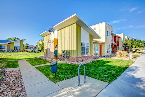the preserve at ballantyne commons apartments exterior with sidewalk and grass