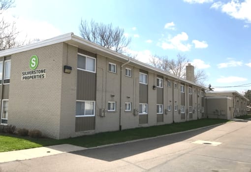 at Silverstone Apartments, Warren, MI