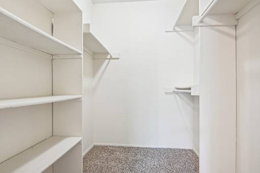 Walkin Closet at Abbey Glenn Apartments, Waco, Texas
