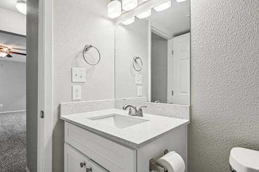 Bath Sink at Abbey Glenn Apartments, Texas, 76706