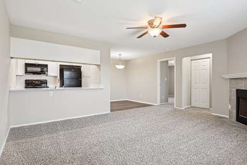 Master Carpeting at Abbey Glenn Apartments, Waco, Texas