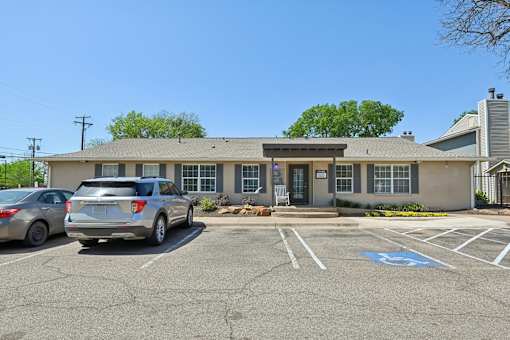 Front Office at Abbey Glenn Apartments, Texas