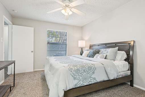 Model Primary Room at Abbey Glenn Apartments, Texas