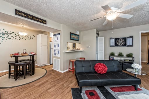 Spacious Living Room at Abbey Glenn Apartments, Texas, 76706